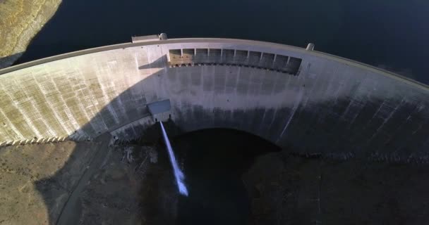 Dron Přehrada Voda Zdí Jako Krajina Pro Udržitelnost Ekologickém Prostředí — Stock video