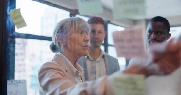 Planlægning Teamwork Glas Med Forretningsfolk Kontor Sammen Til Coaching Eller – Stock-video