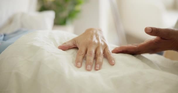 Mãos Dadas Cuidados Paciente Hospital Para Apoio Médico Empatia Por — Vídeo de Stock