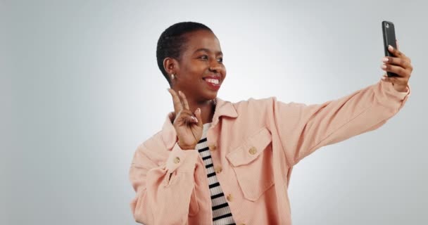Vrede Handen Kus Zwarte Vrouw Met Selfie Studio Voor Dank — Stockvideo