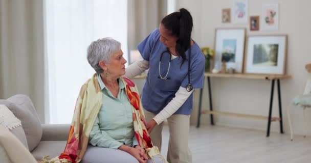 Mujer Médico Paciente Cuidado Ancianos Jubilación Enfermería Para Atención Médica — Vídeos de Stock