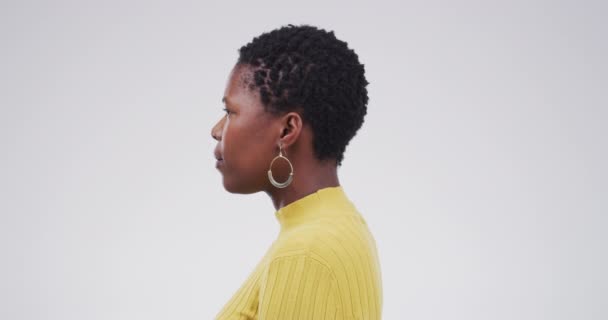 Şok Olmuş Yüzü Siyahi Kadın Haber Duyuru Dedikodu Modeli Için — Stok video