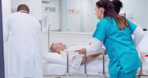 Врач Медсестра Пациент Бега Больницу Неотложной Помощи Операции Операции Медицинский — стоковое видео