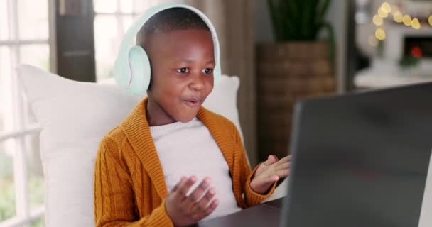 Headphones Laptop Boy Child Doing Math Counting Assignment Project Homework — Stock Video