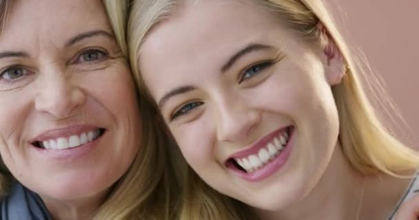 Happy Face Mother Daughter Family Bonding Love Care Support Weekend — Stock Video