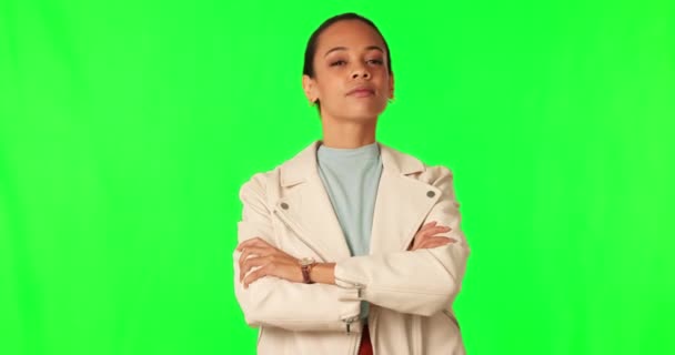 Grüner Bildschirm Stirnrunzeln Und Frauengesicht Mit Nach Unten Gedrückten Daumen — Stockvideo