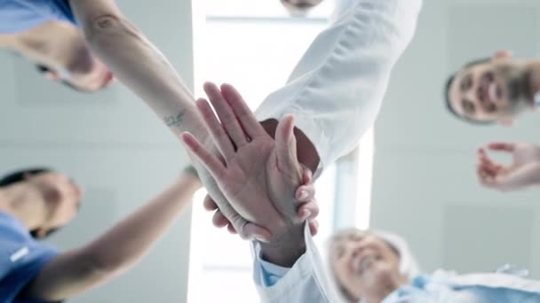 Hände Teamwork Oder Ärzte Die Sich Mit Der Unterstützung Der — Stockvideo
