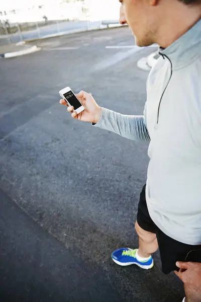 Mann Läufer Und Telefon Auf Fortschritte Bildschirm Und Übung Oder — Stockfoto