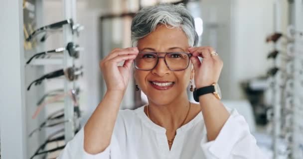 Οπτομετρία Γυαλιά Και Πρόσωπο Ηλικιωμένης Γυναίκας Κλινική Για Όραση Περιποίηση — Αρχείο Βίντεο