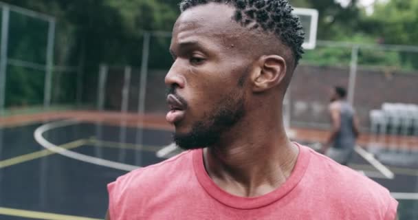 African Man Thinking Basketball Court Sports Fitness Health Summer Sunshine — Stock Video