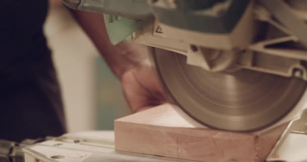 Плотник Машина Черный Человек Мастерской Производства Мебели Столярного Дела Промышленности — стоковое видео