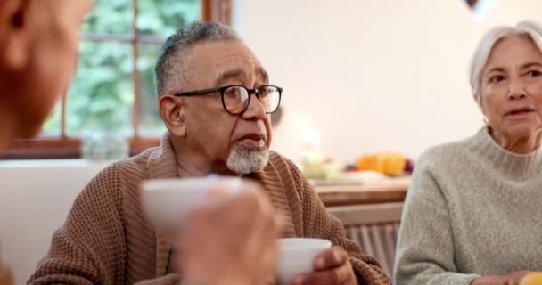 Petrecere Ceai Prieteni Vechi Conversație Oamenii Într Cămin Pensionare Împreună — Videoclip de stoc