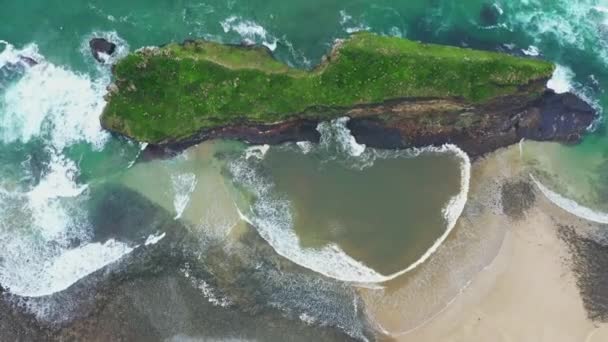 Dron Krajina Životní Prostředí Mořem Hory Venkovní Kopcem Ostrov Udržitelnost — Stock video