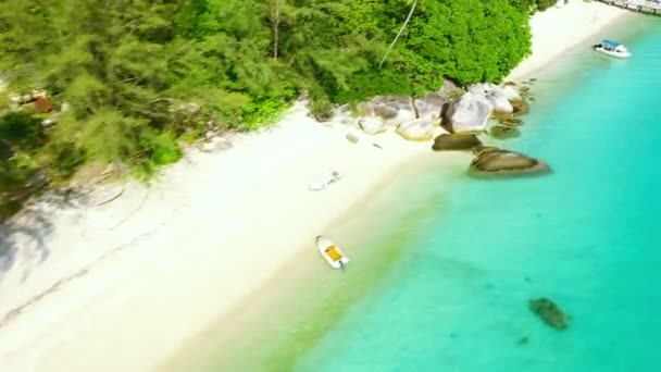 Пляж Острів Безпілотник Тропічного Відпочинку Або Причал Човновий Транспорт Подорожі — стокове відео