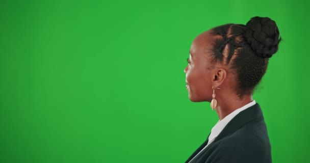 在工作室的绿屏上 脸点头 做生意和黑人妇女被孤立在背景模型之外 个人或企业家的形象 职业和微笑点头表示同意 同意或满意 — 图库视频影像