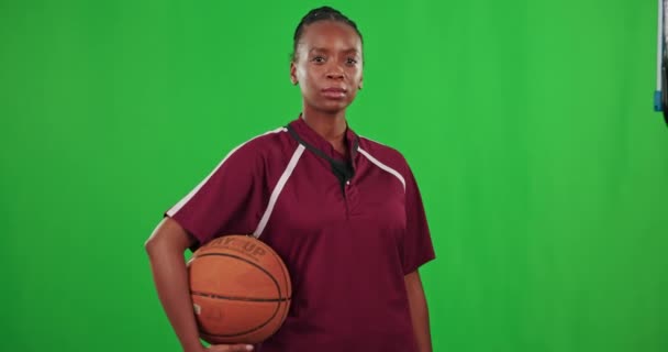 Portrét Basketbal Žena Trenér Zeleném Pozadí Obrazovky Pro Sport Fitness — Stock video
