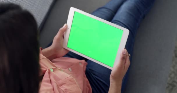 Kobieta Tablet Zielony Ekran Domu Dla Mediów Społecznościowych Blogu Subskrypcji — Wideo stockowe