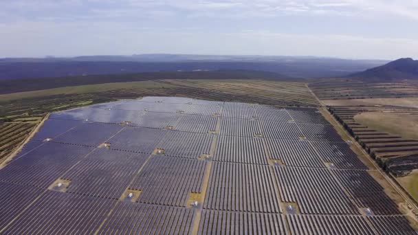 Dron Farma Paneli Słonecznych Zrównoważony Rozwój Lub Czysta Energia Elektryczna — Wideo stockowe