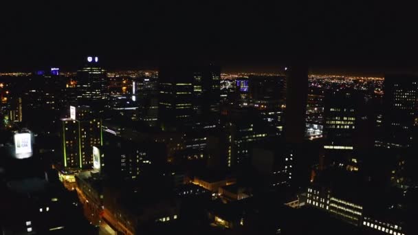 Drone Ciudad Por Noche Luces Arquitectura Fondo Desarrollo Urbano Infraestructura — Vídeos de Stock