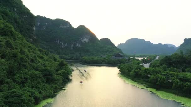 Forêt Maison Lac Drone Campagne Rivière Montagnes Avec Arbres Bali — Video