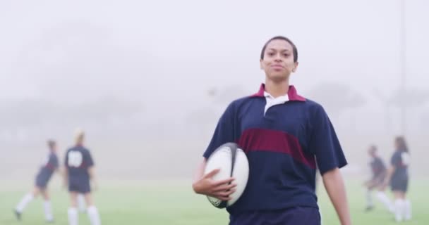 Cara Rugby Mulher Com Fitness Campo Esportes Com Treinamento Para — Vídeo de Stock