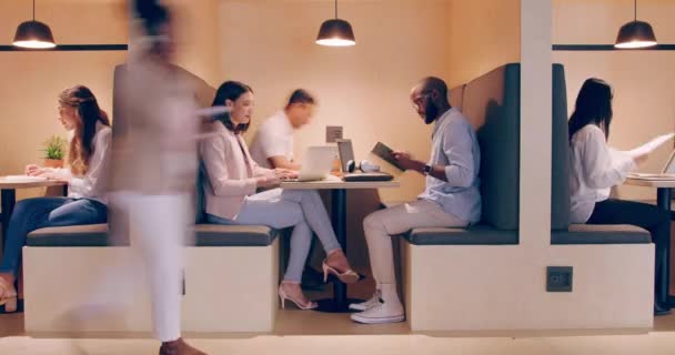 Timelapse Gente Negocios Reunión Grupo Oficina Planificación Lluvia Ideas Cafetería — Vídeos de Stock