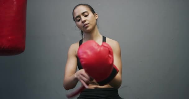 Femme Gants Boxe Entraînement Remise Forme Salle Gym Pour Bien — Video