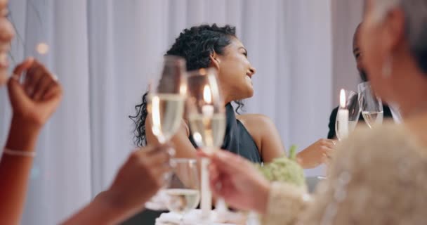 Pessoas Felizes Copos Champanhe Para Aplausos Gala Celebração Reunião Social — Vídeo de Stock