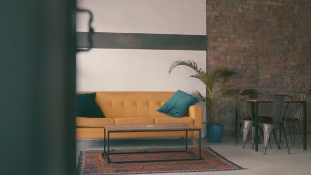Vacío Cafetería Diseño Negocio Con Muebles Plantas Para Servicio Startup — Vídeo de stock