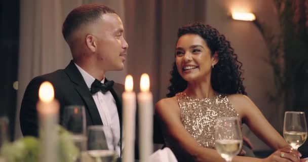 Abendessen Date Und Paar Mit Restaurant Liebe Und Glücklich Von — Stockvideo