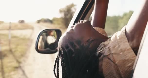 Viaje Vento Mulher Negra Com Férias Carro Liberdade Com Férias — Vídeo de Stock