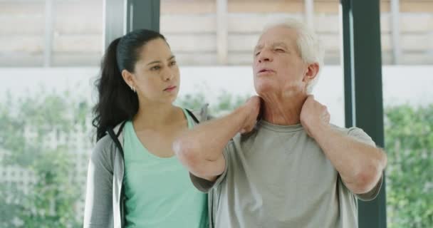 Physiotherapist Senior Man Rehabilitation Shoulder Pain Muscle Injury Arthritis Accident — Stock Video