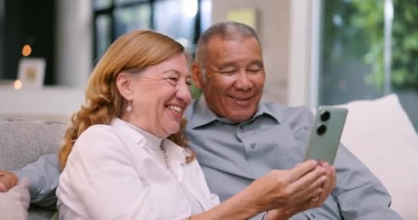 Dom Para Seniorów Telefon Komórkowy Połączenia Wideo Aplikacja Cyfrowa Sieci — Wideo stockowe