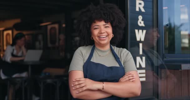 Счастливая Чернокожая Женщина Кафе Владелец Малого Бизнеса Доверительном Управлении Портрет — стоковое видео