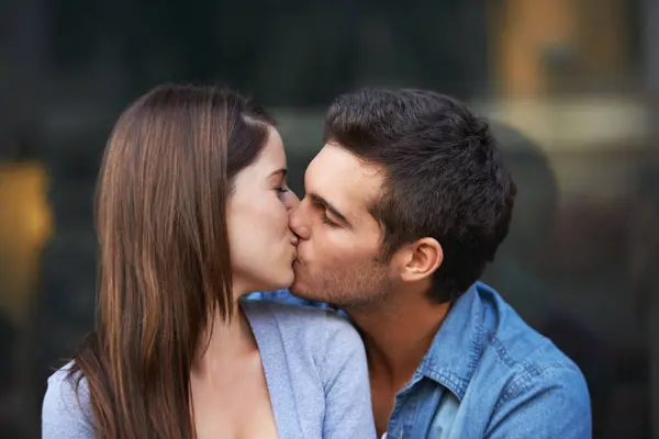 Love Kiss Young Couple Outdoor Care Commitment People Connection Romance — Stock Photo, Image