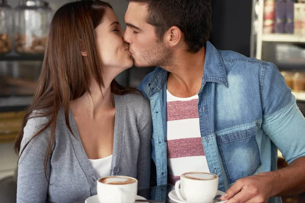 Love Kiss Couple Drinking Coffee Cafe Care Bonding Together Valentines — Stock Photo, Image
