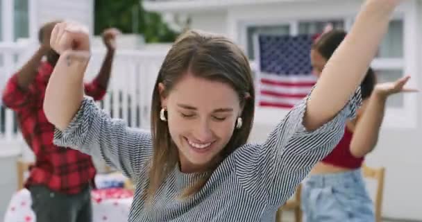 Жінка Танці День Незалежності Або Липня Язок Святкування Демократії Друзі — стокове відео