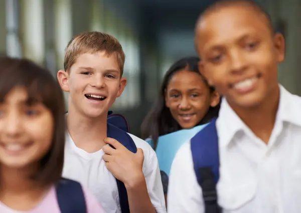 Friends Portrait Happy Corridor School Backpack Learning Education Knowledge Student — Stock Photo, Image
