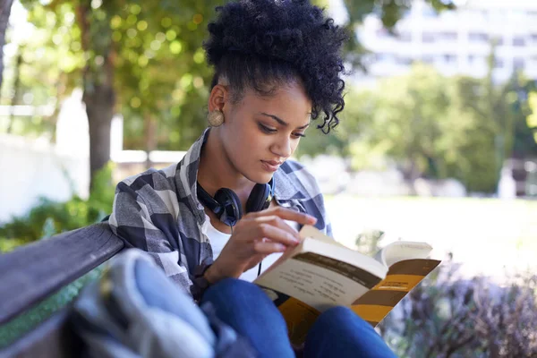 Woman Student Reading Bench Book University Study Learn Education Relax — Stock Photo, Image