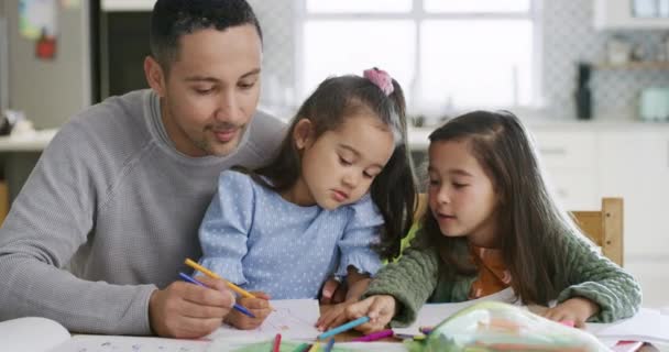 Szkoła Tata Dzieci Rysunek Edukacja Lub Nauczanie Dzieci Pracy Domowej — Wideo stockowe