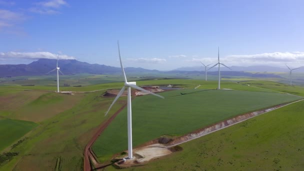 Pole Větrné Turbíny Čistá Energie Dronem Venkovní Napájecí Zdroj Pro — Stock video