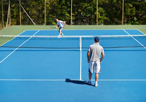 Tennis Dos Hommes Avec Fitness Match Compétition Avec Entraînement Exercice — Photo