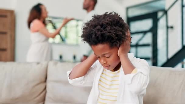 Sfrustrowana Para Kłótnia Dziecko Walce Stres Lub Depresja Zdrowia Psychicznego — Wideo stockowe
