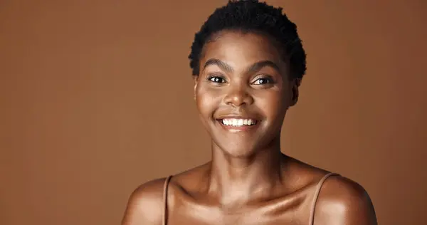 Gesicht Der Schwarzen Frau Natürliche Schönheit Oder Ästhetik Für Wellness — Stockfoto