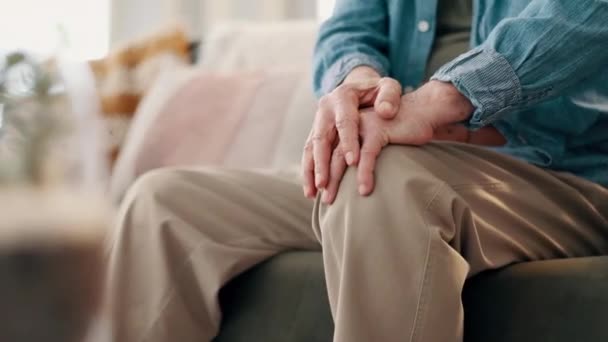 Knee Pain Hands Closeup Senior Man Sofa Muscle Cramps Inflammation — Stock Video