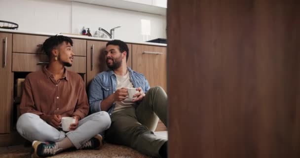 Parler Hommes Gays Café Sur Sol Cuisine Soutien Partenaire Romantique — Video