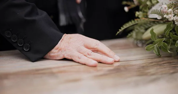 Death Funeral Hand Coffin Mourning Family Service Graveyard Church Respect — Stock Photo, Image
