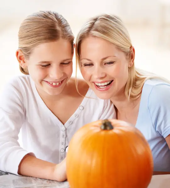 Child Mother Smile Pumpkin Celebrate Halloween Party Together Home Happy — Stock Photo, Image