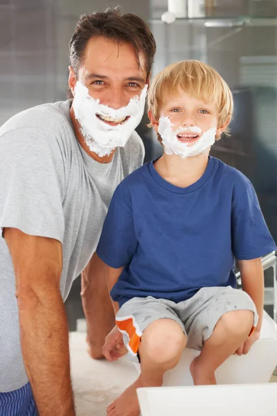 Shaving Portrait Dad Child Cream Face Smile Bonding Home Morning — Stock Photo, Image