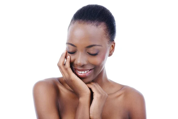 Hautpflege Schönheit Und Gesicht Der Schüchternen Schwarzen Frau Auf Weißem — Stockfoto